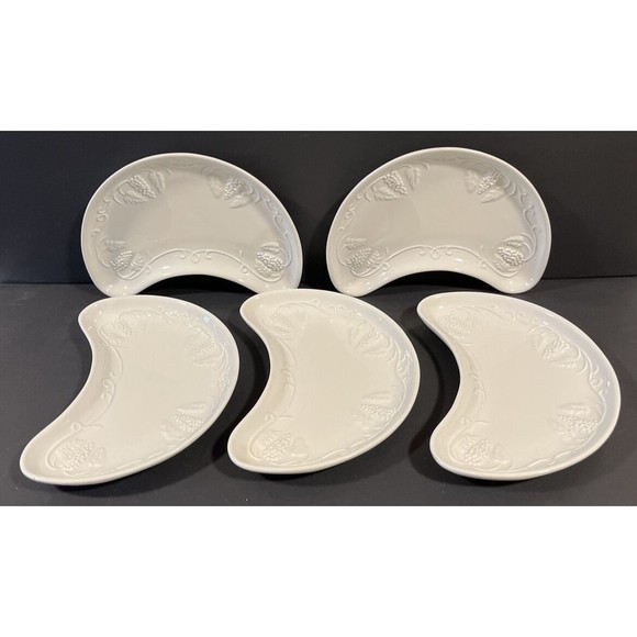 5 Red Cliff Grape Side Salad Crescent Bone Dishes Plates - Picture 1 of 7